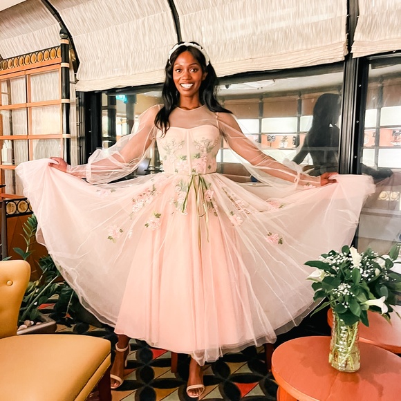 Downsizing my closet - Picture 2 of 3